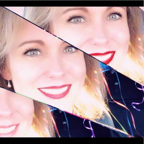 Meet your Posher, Julie - Picture 1 of 1